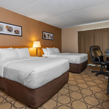 Comfort Inn Pickering Exterior photo